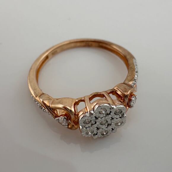 Two Tone Diamond Cluster Ring with Hearts on sides - size 7 - Picture 10 of 16